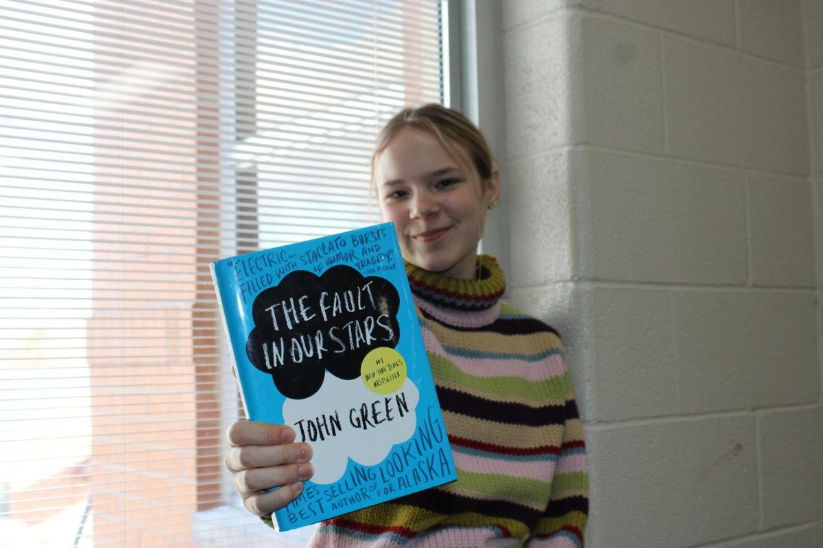 JOJO with the BOOK OF THE WEEK!!!