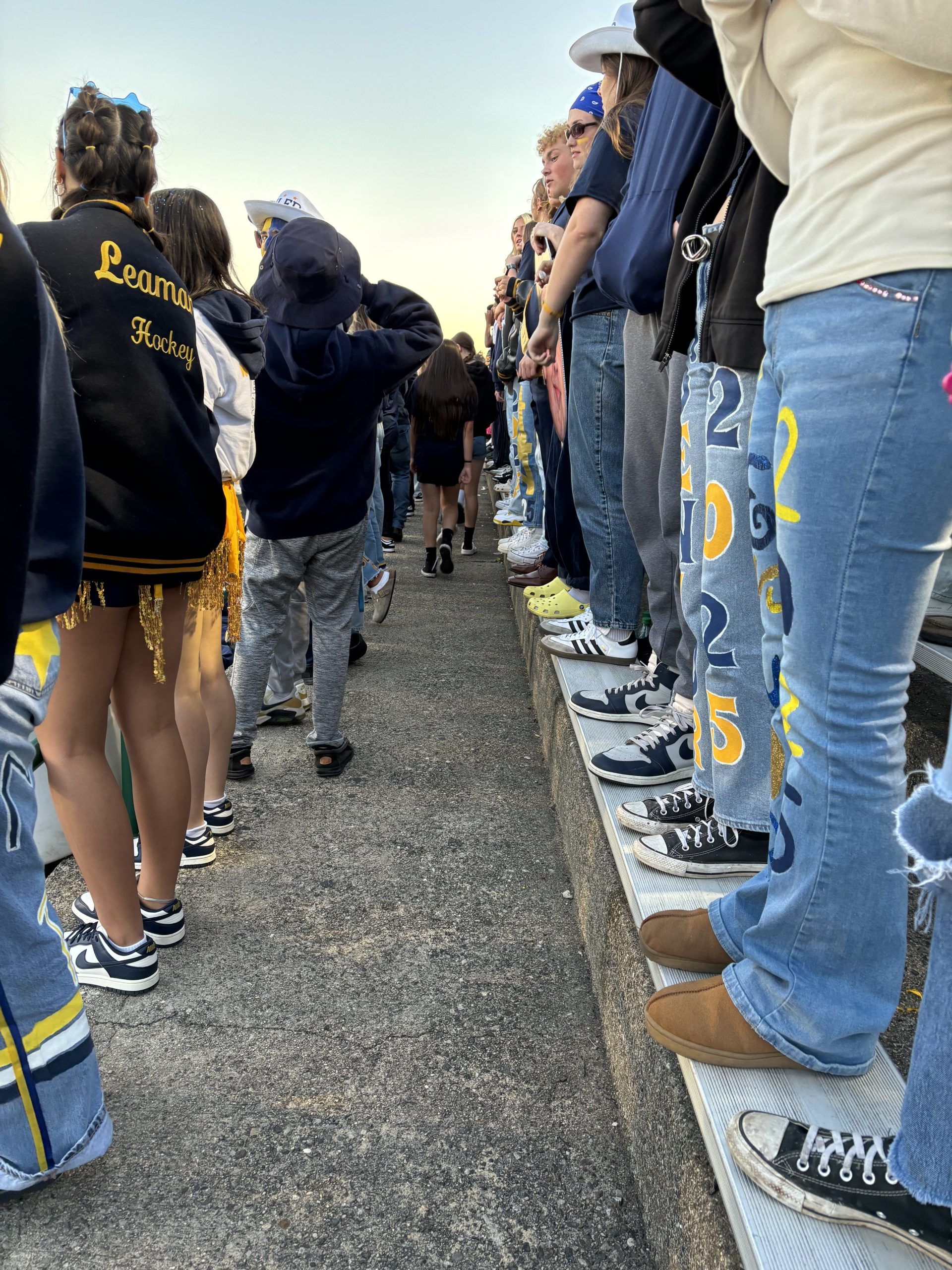 MPHS Student section making a clear path at the homecoming football game