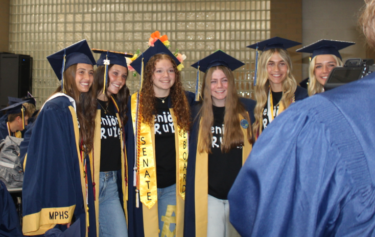 Jaedynn Preston, Addi Trost, Ellie DeLone, Sydney Moutsatson, Lauren Gilbert, and Briar Zeneberg getting together for a photo.